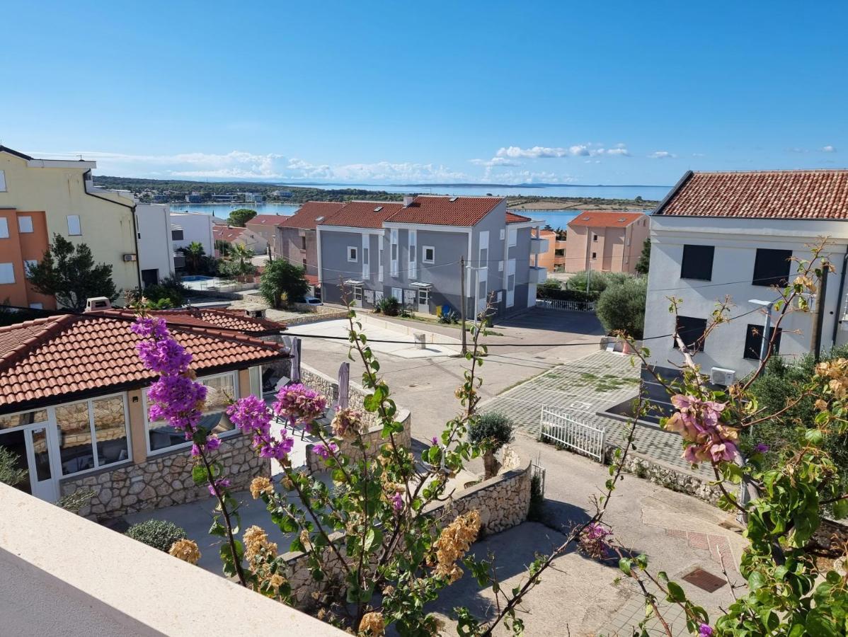 Apartments Ana Novalja Luaran gambar
