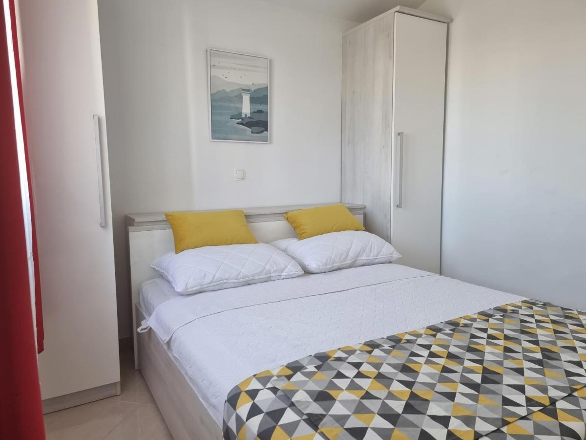 Apartments Ana Novalja Luaran gambar