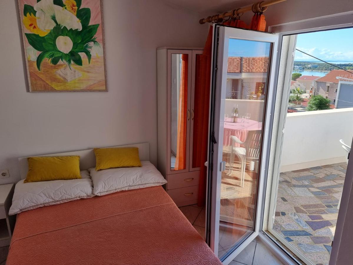 Apartments Ana Novalja Luaran gambar