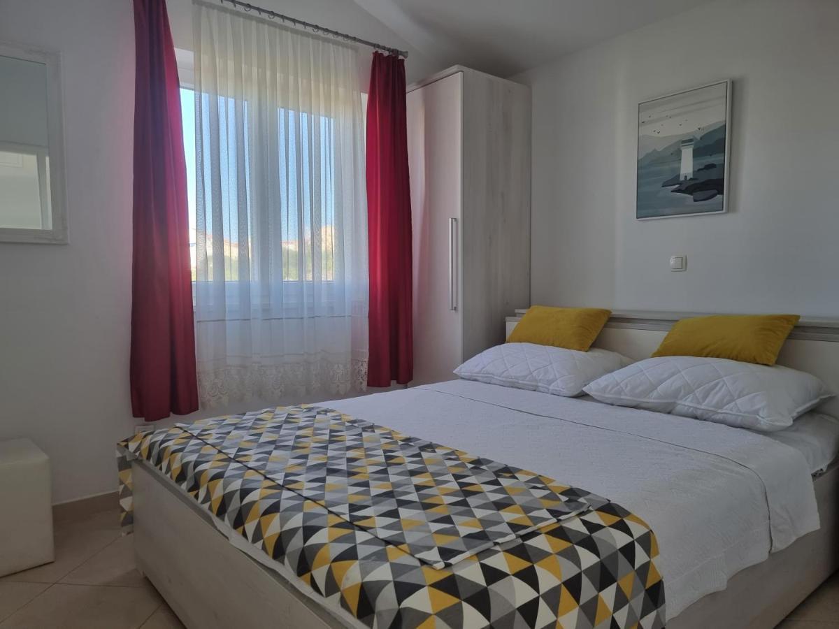 Apartments Ana Novalja Luaran gambar