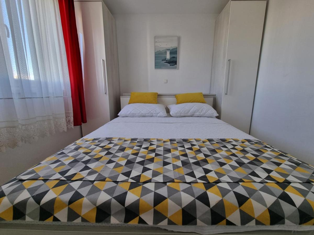 Apartments Ana Novalja Luaran gambar