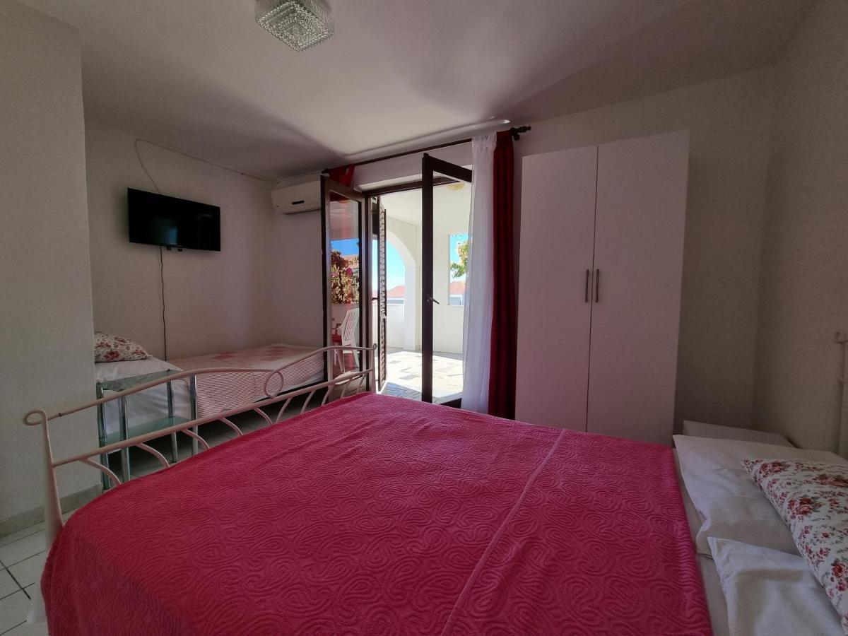 Apartments Ana Novalja Luaran gambar