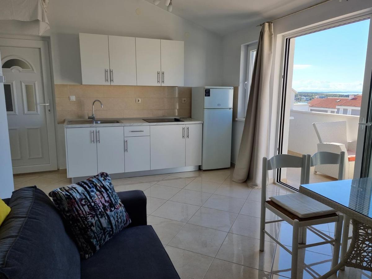 Apartments Ana Novalja Luaran gambar