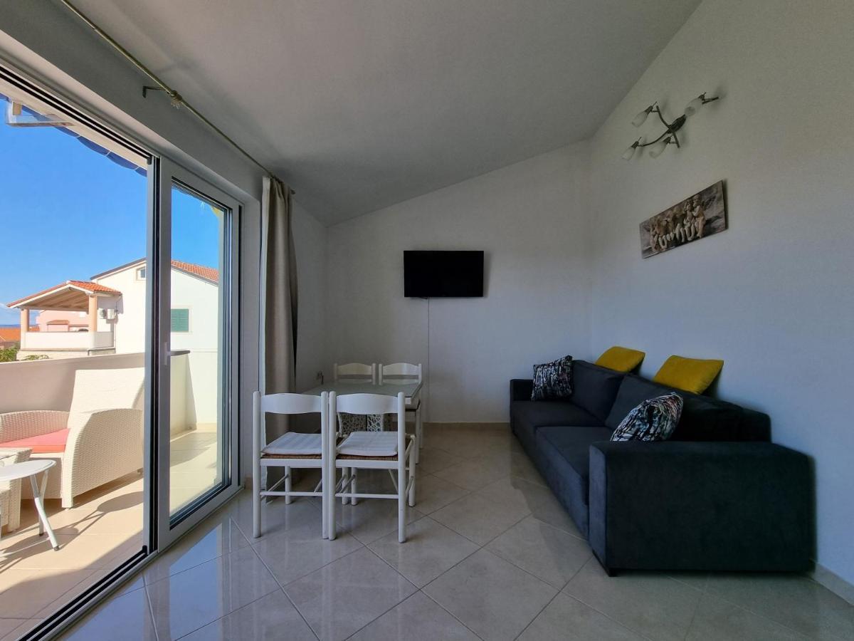 Apartments Ana Novalja Luaran gambar